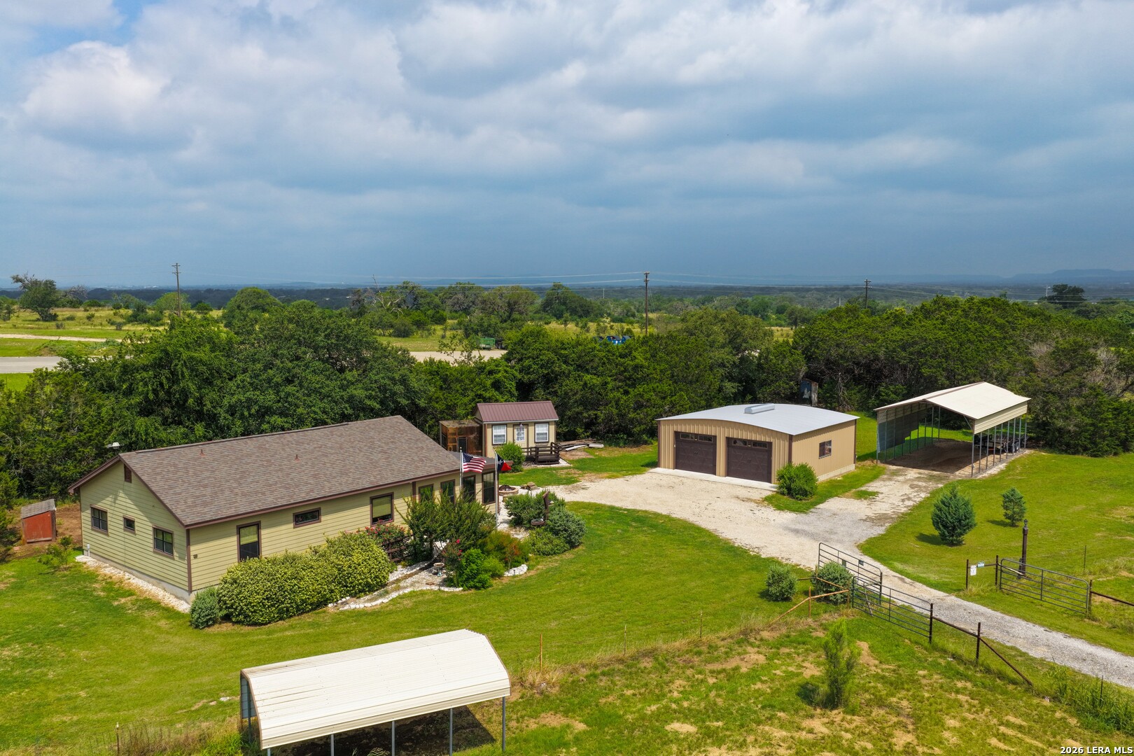 1355 BROAD OAK DR
