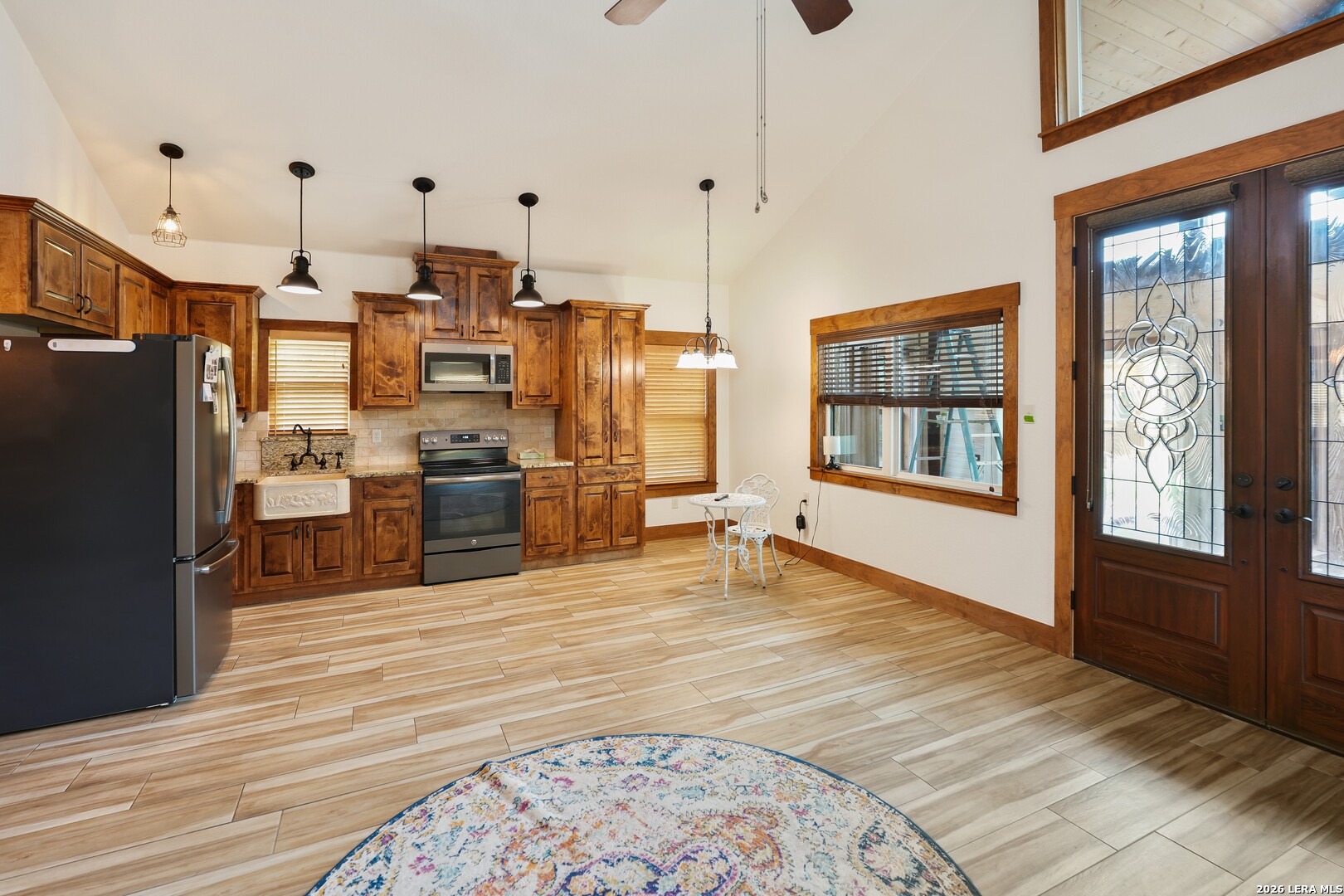 1355 BROAD OAK DR