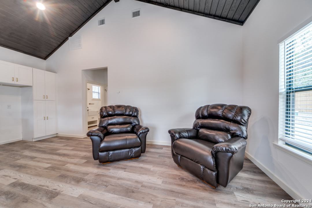 6401 Whartons Dock