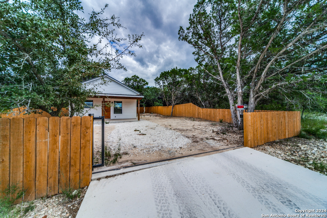 6401 Whartons Dock