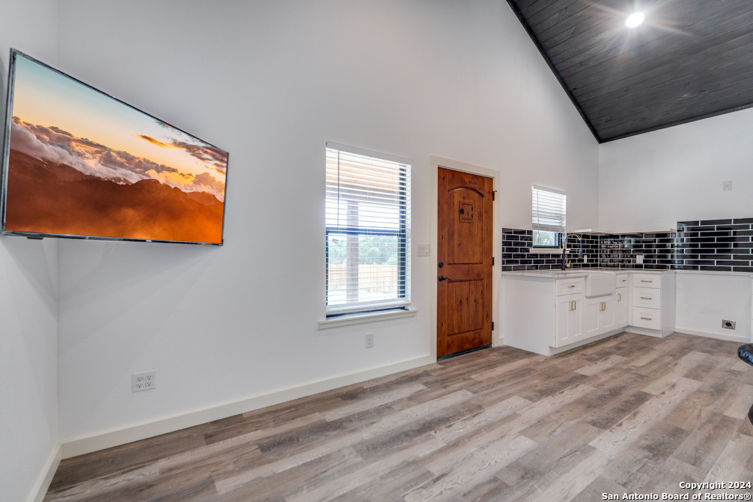 6401 Whartons Dock