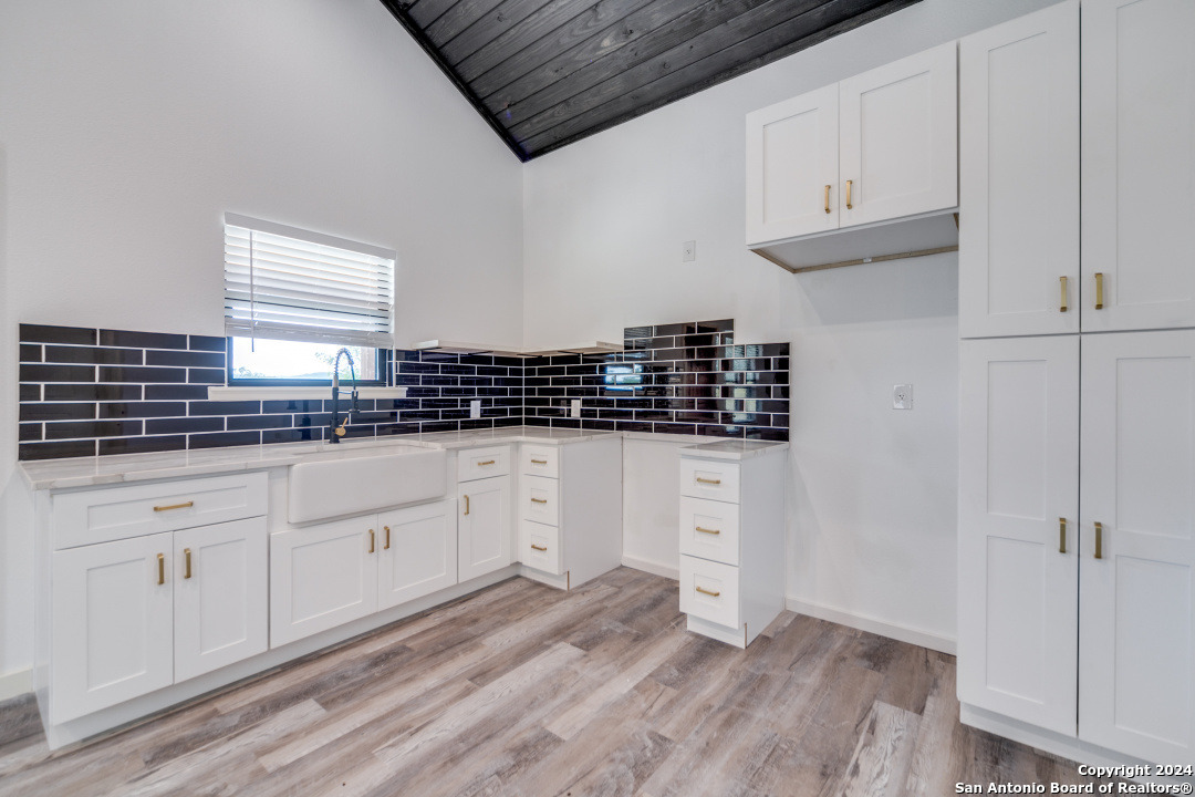 6401 Whartons Dock