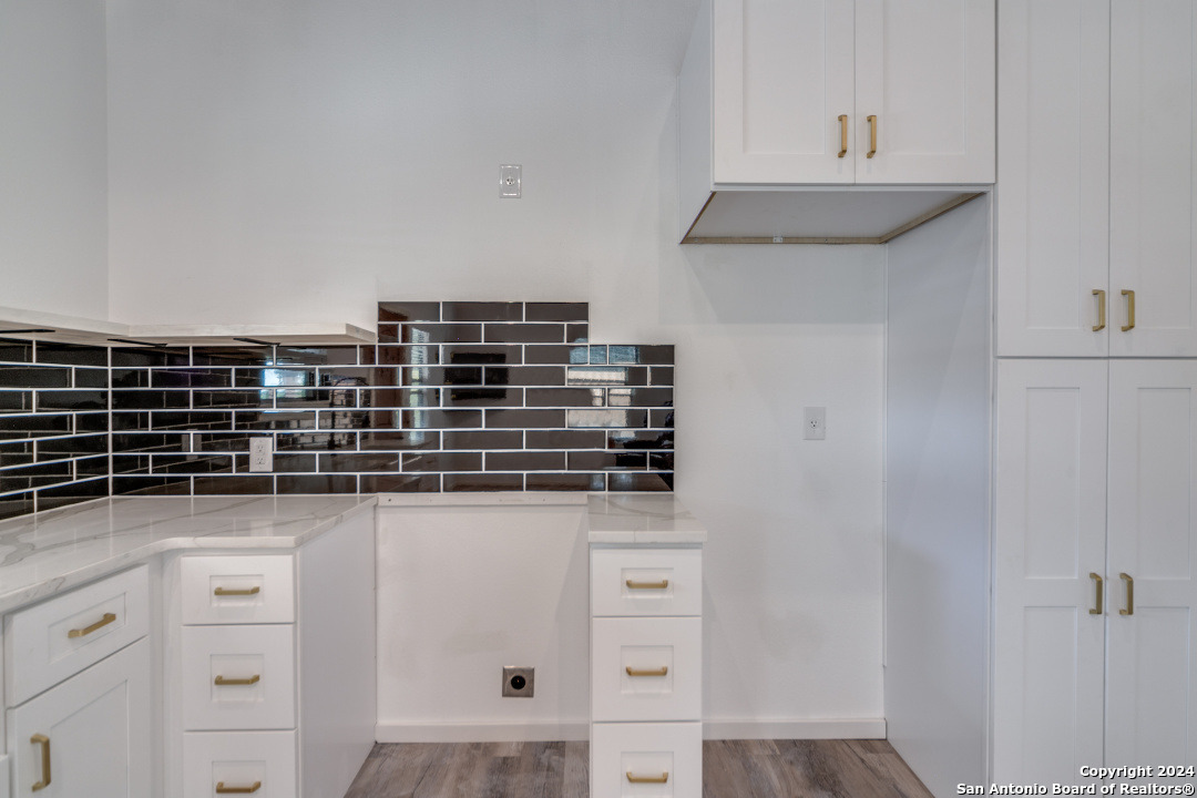 6401 Whartons Dock
