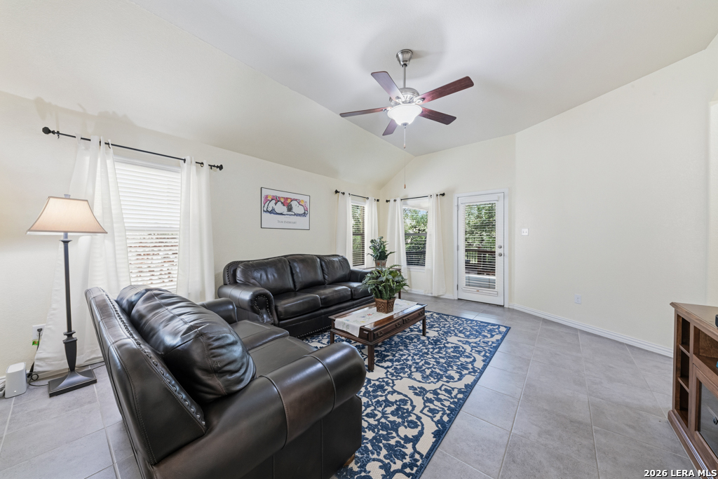 12827 Gordons Haven