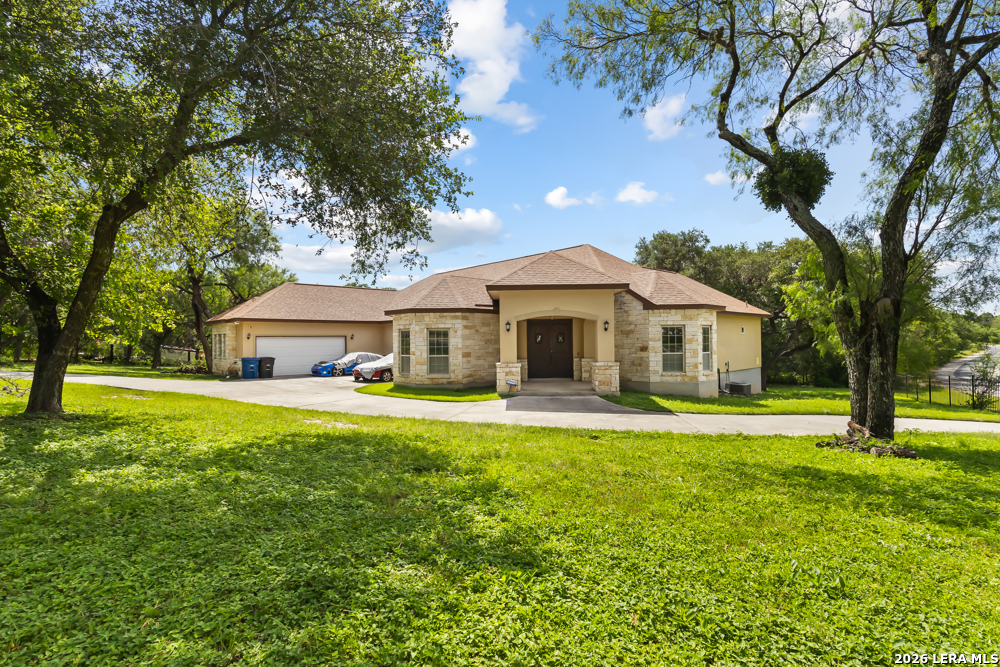 8210 Roy Lane