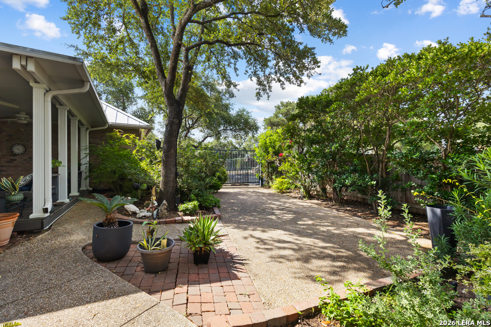2618 Fairfield Bend Drive
