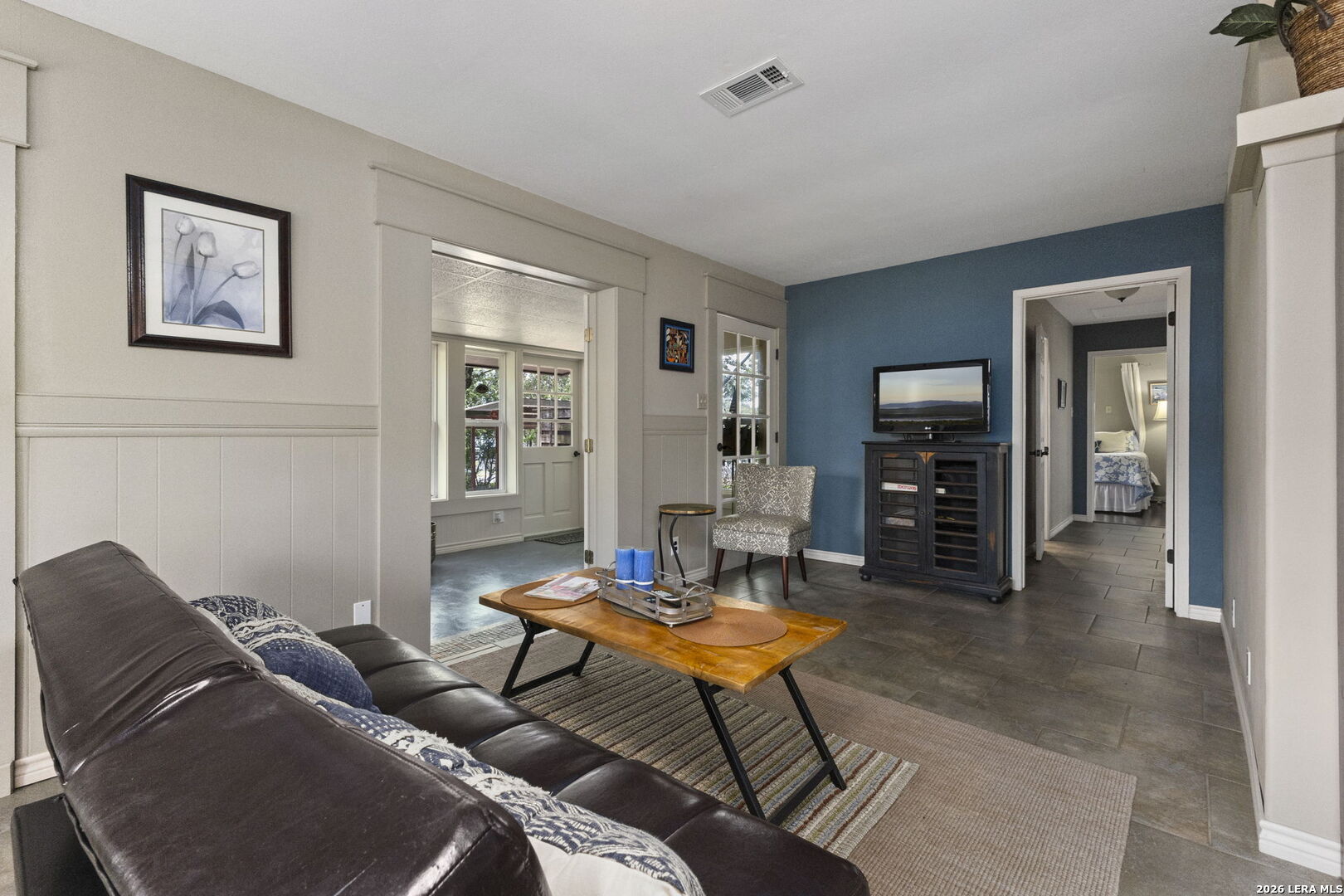 346 RAINBOW DR