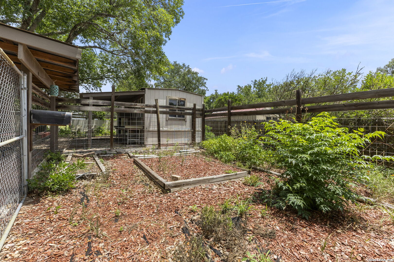 346 RAINBOW DR