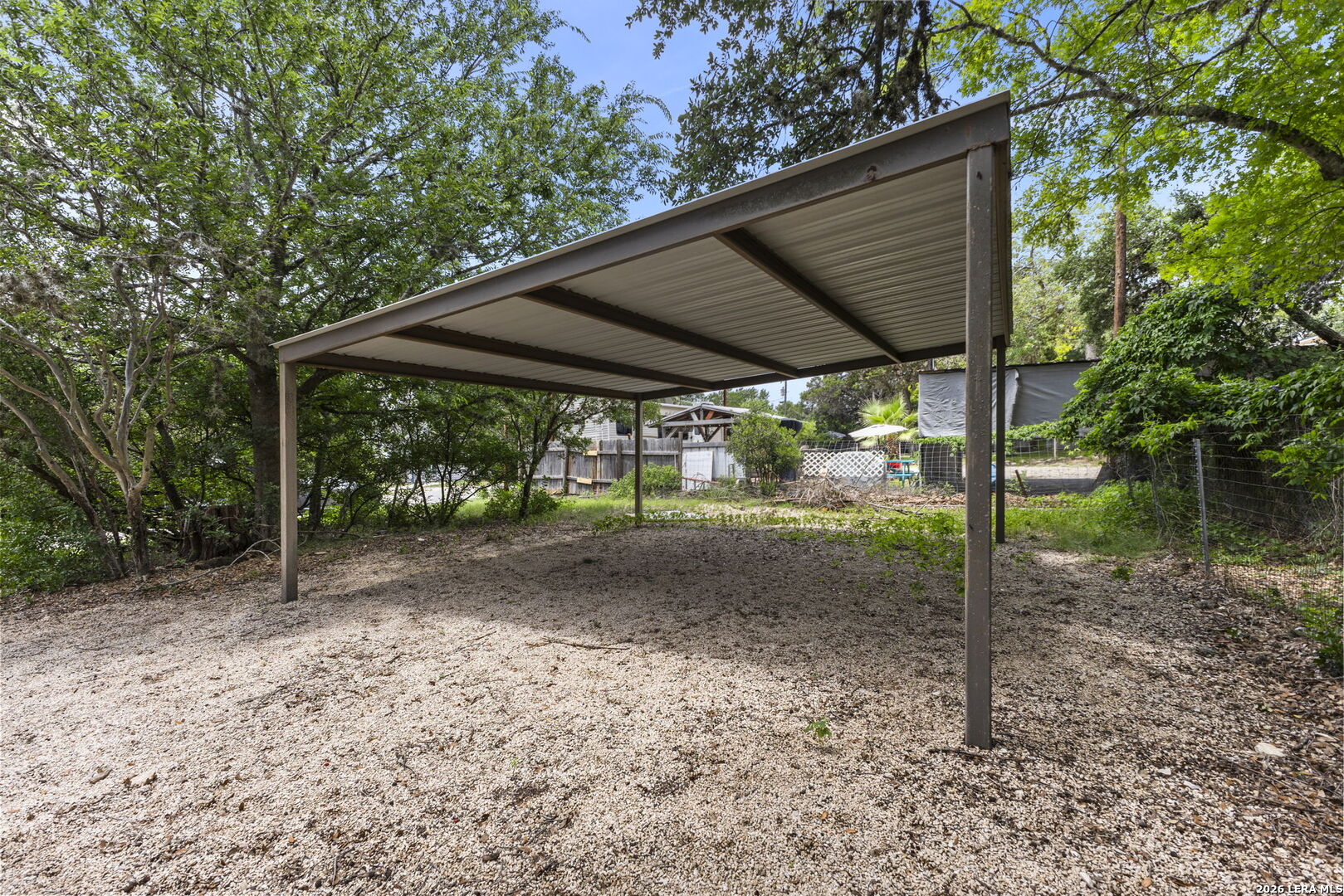 346 RAINBOW DR