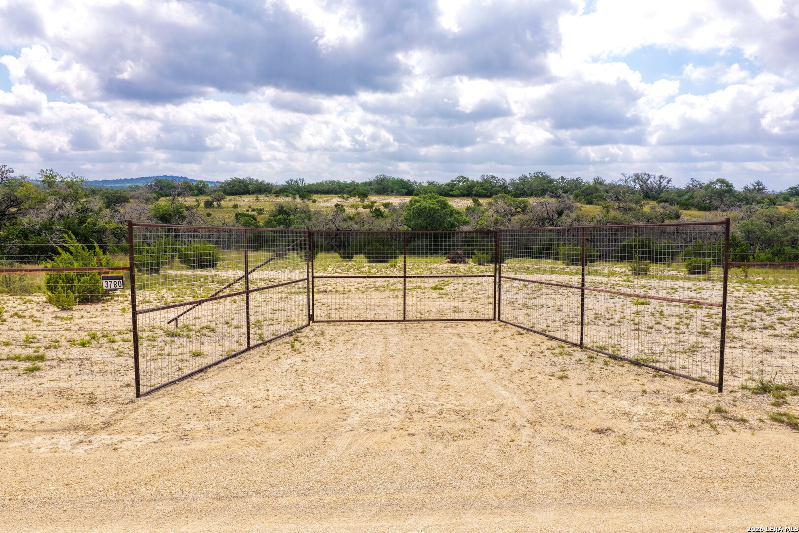 30 ACRES +/- Peaceful Valley Rd