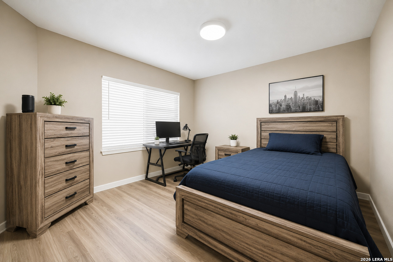 10302 Rustic Village