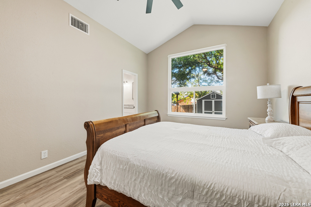 10302 Rustic Village