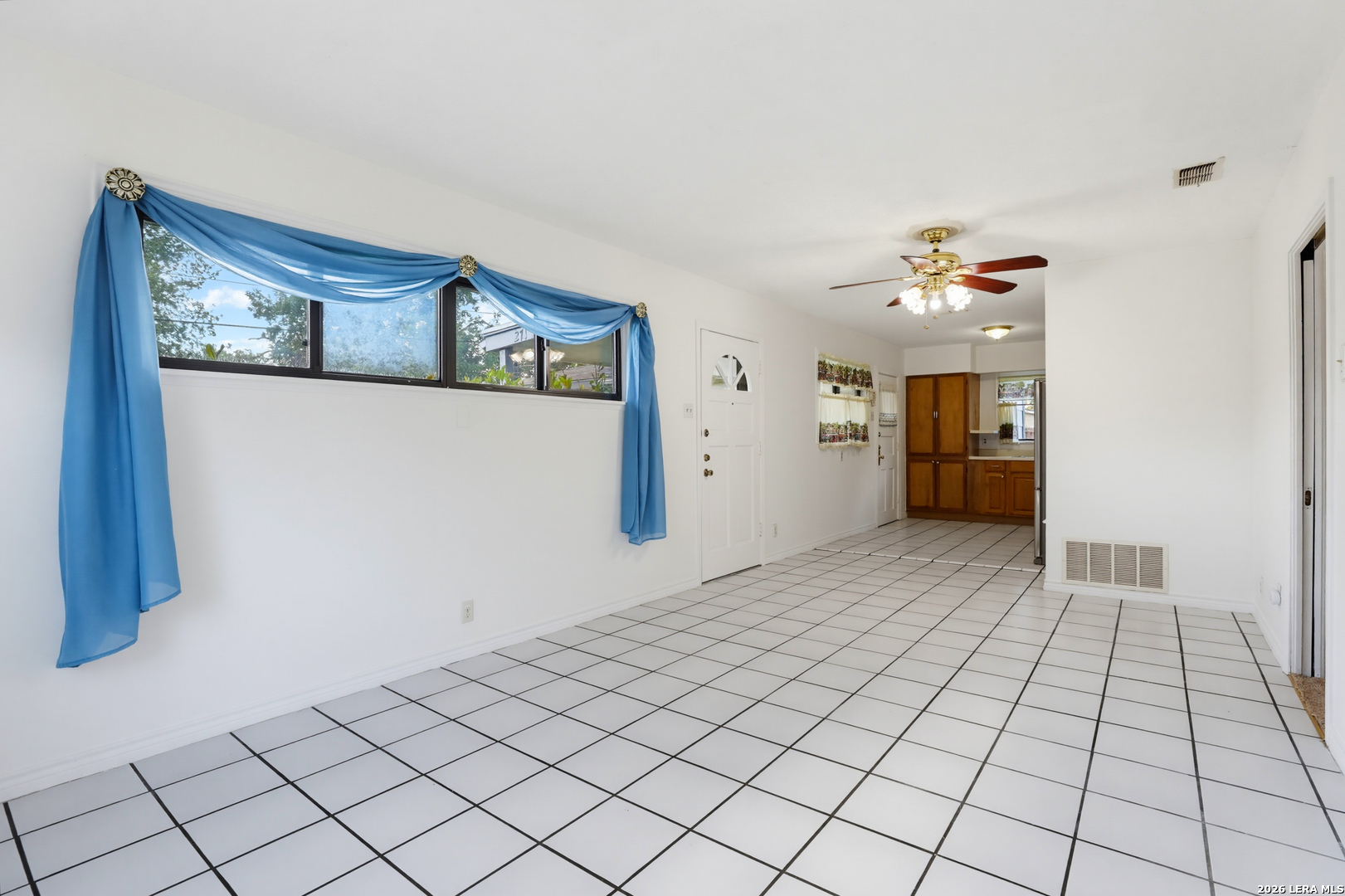 271 WAYSIDE DR