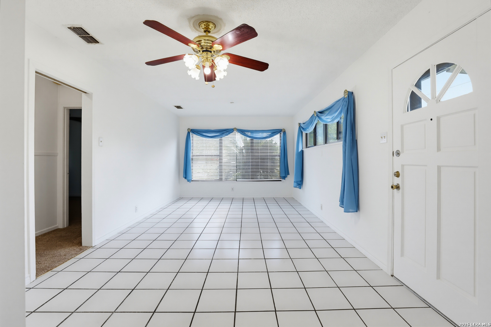 271 WAYSIDE DR