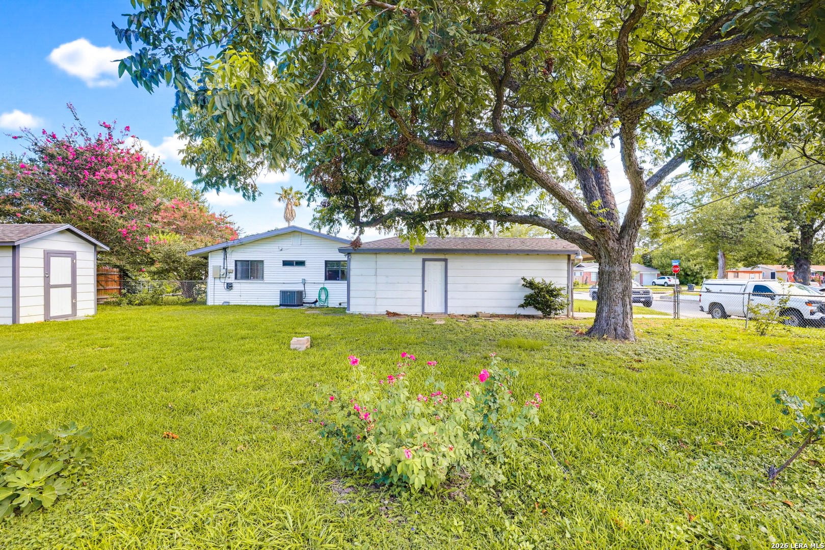 271 WAYSIDE DR