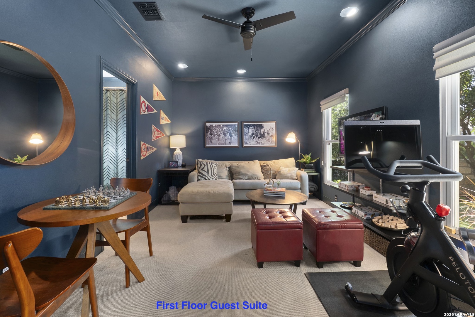 215 E MULBERRY AVE