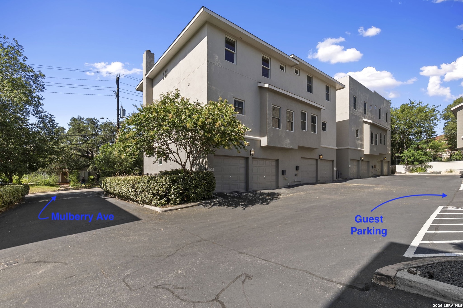 215 E MULBERRY AVE