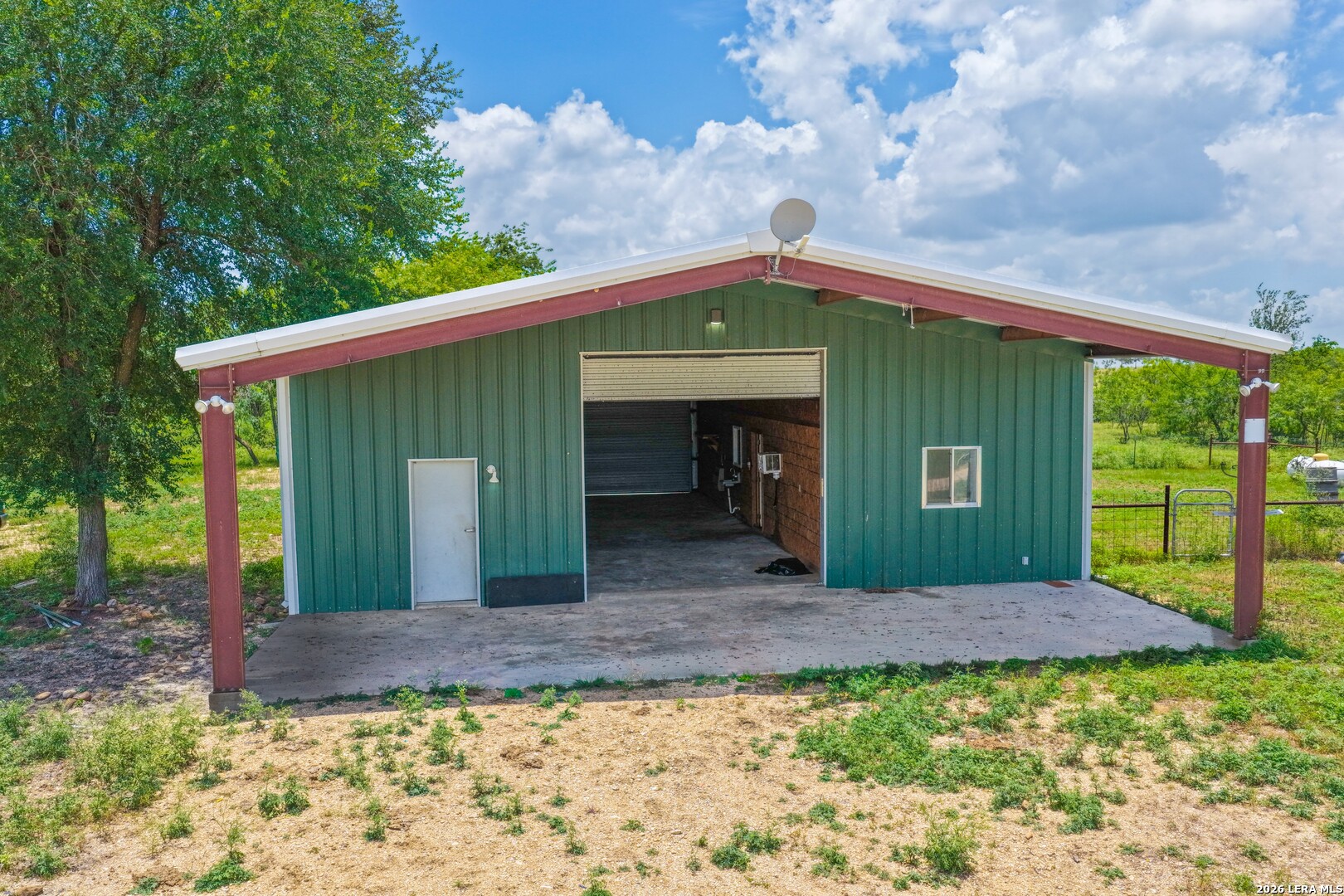 2249 LONG RD
