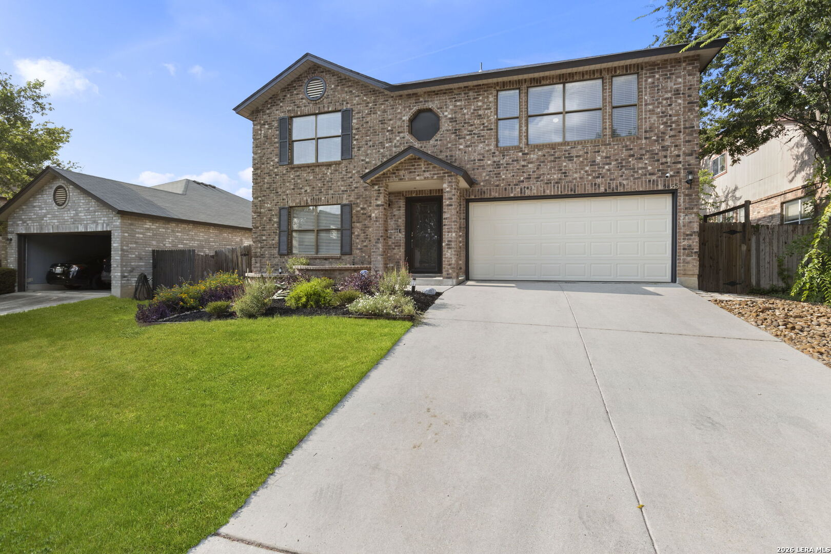 9655 Campton Farms