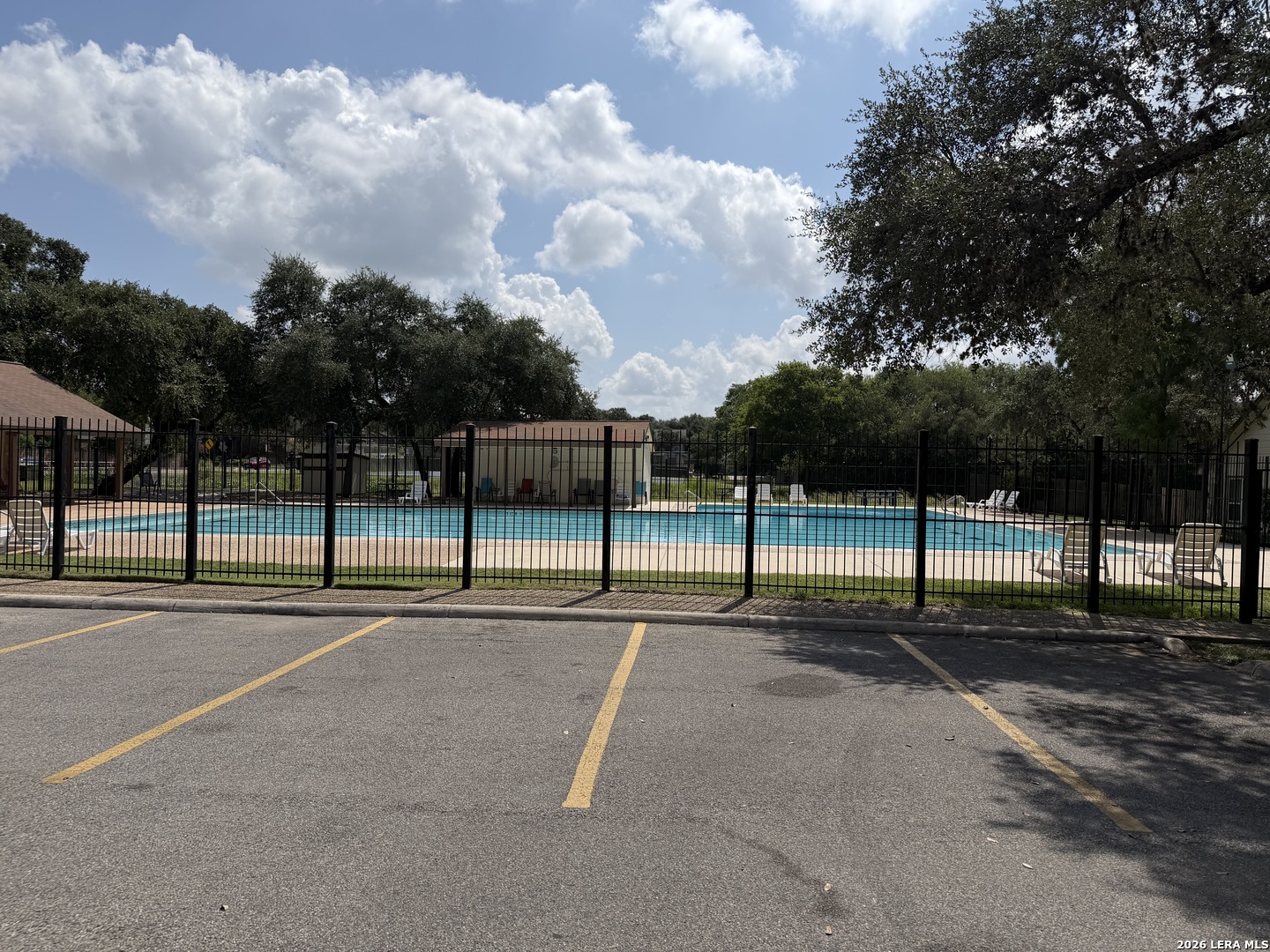 9655 Campton Farms