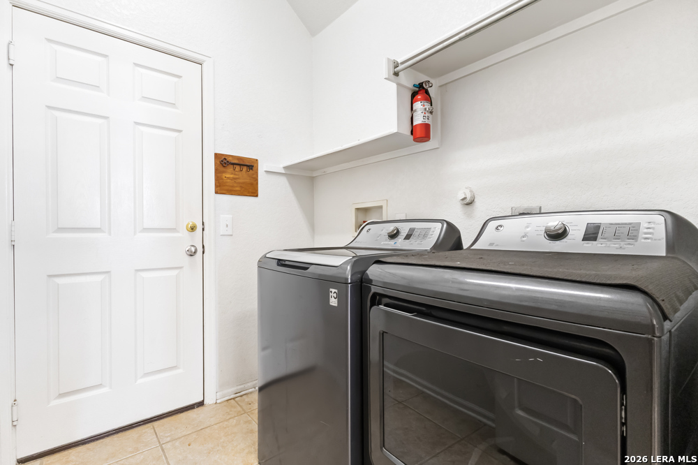 3527 MENDOCINO PARK