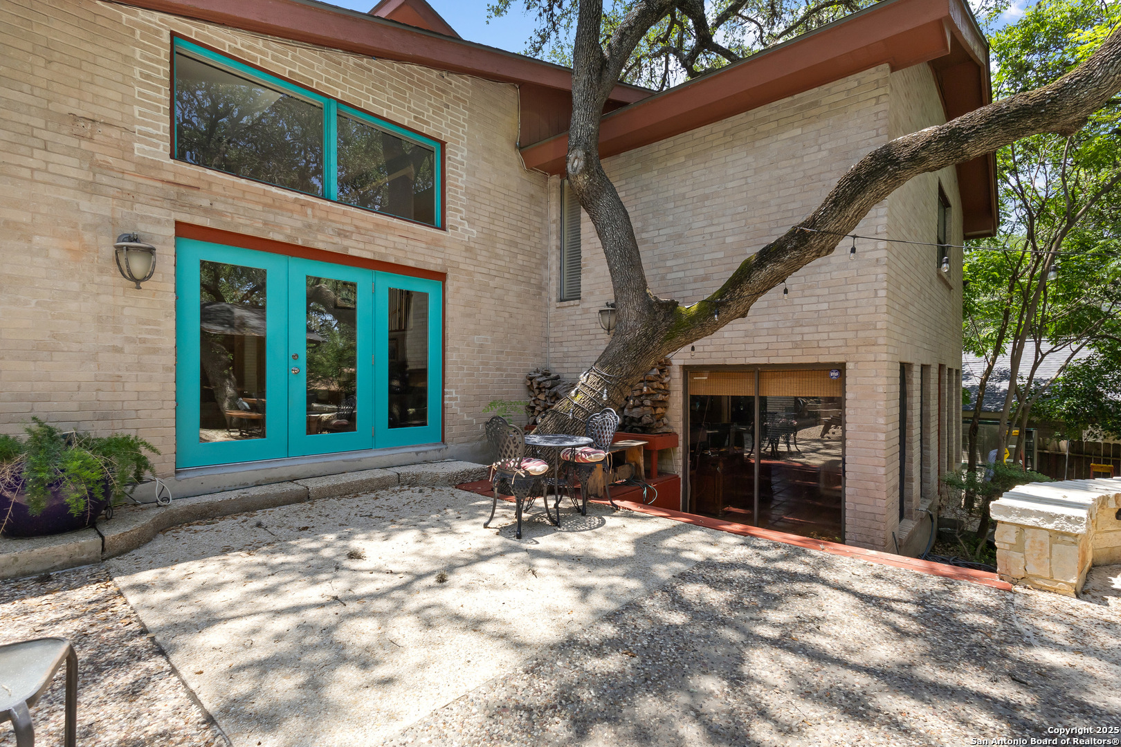 3511 HUNTERS CIR
