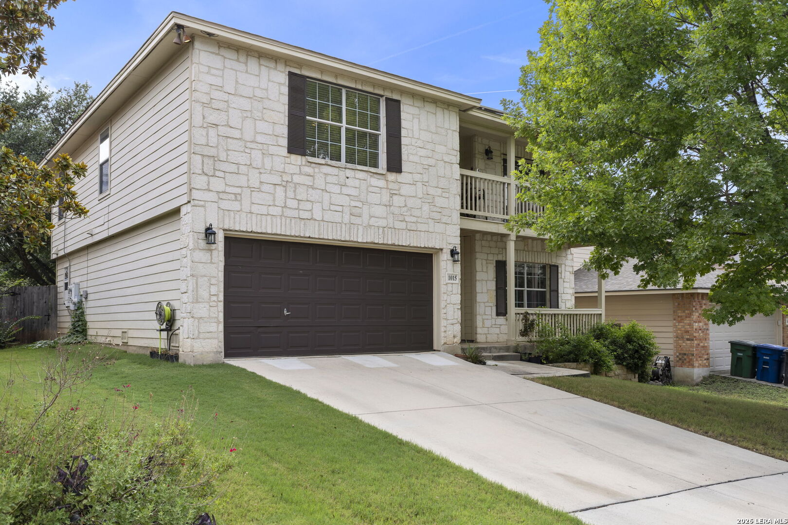 1015 MAGNOLIA BND