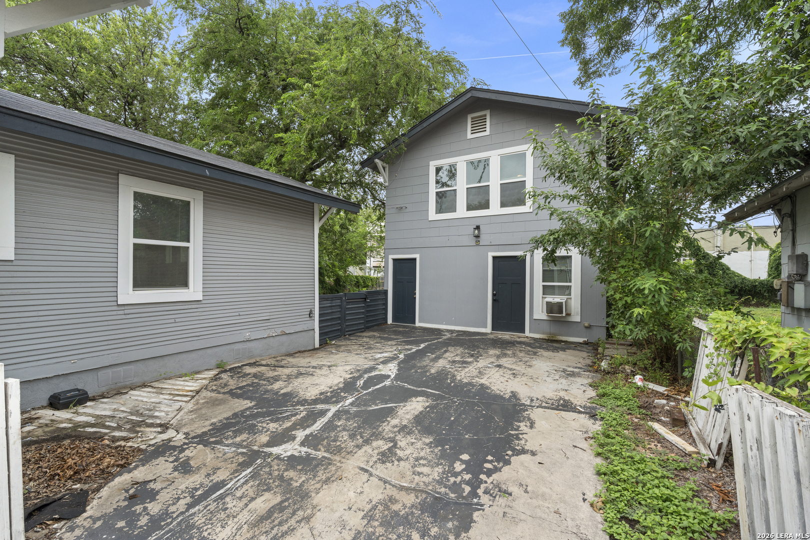 1311 W French Pl