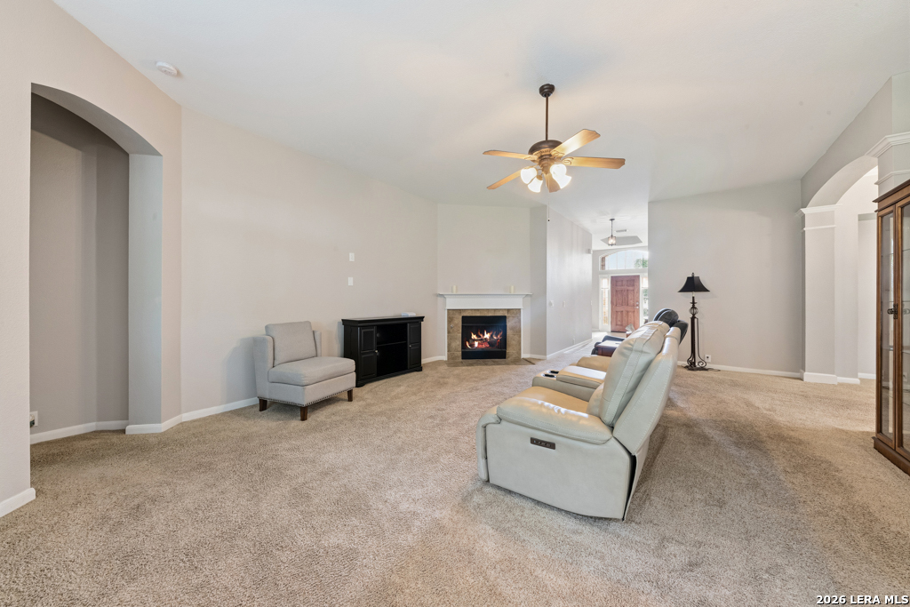 1612 LOOKOUT PT