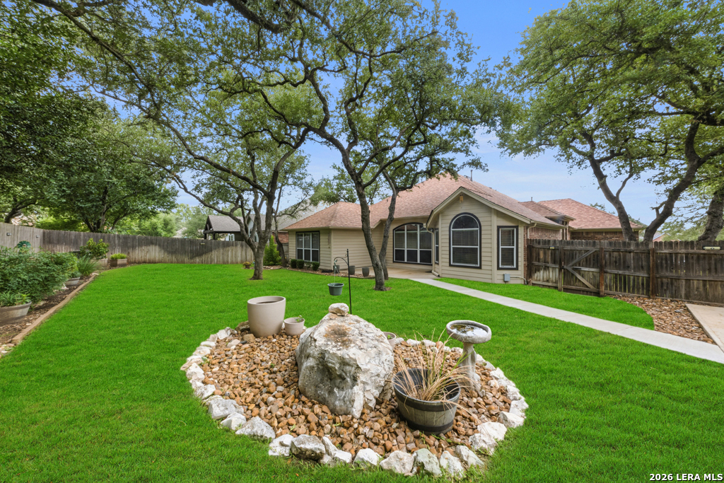 1612 LOOKOUT PT