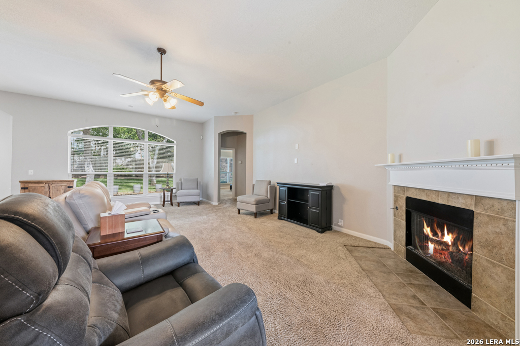 1612 LOOKOUT PT