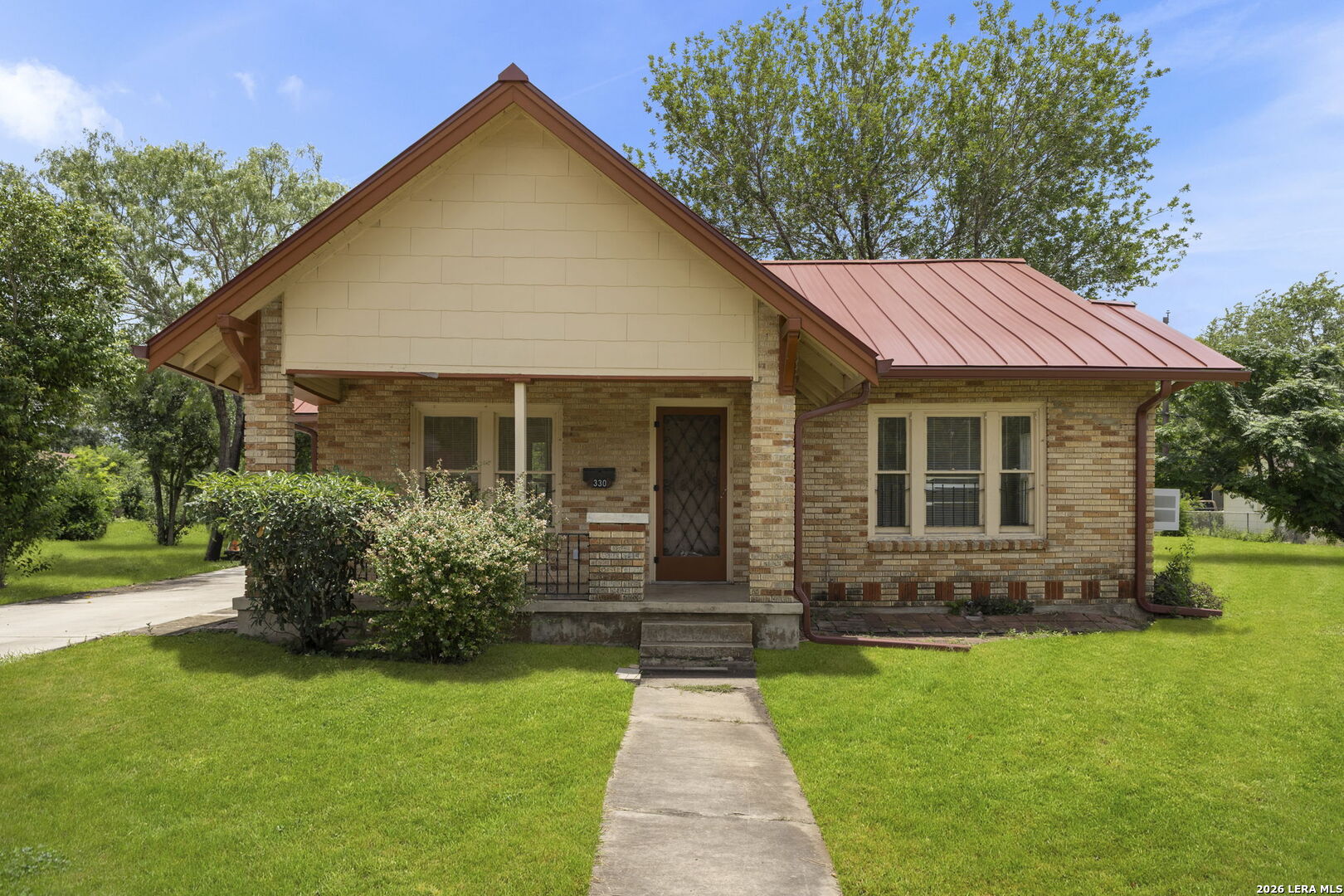 330 BAILEY AVE