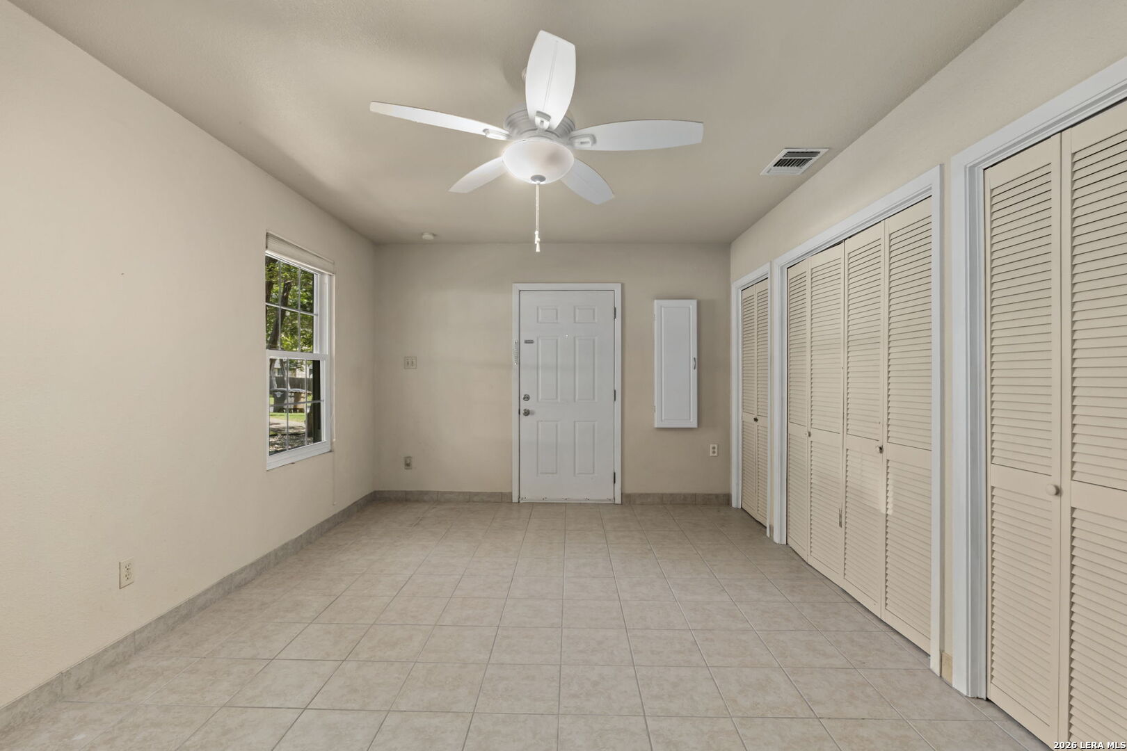 211 DOESKIN DR