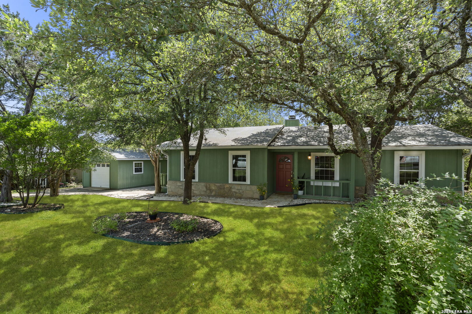 211 DOESKIN DR