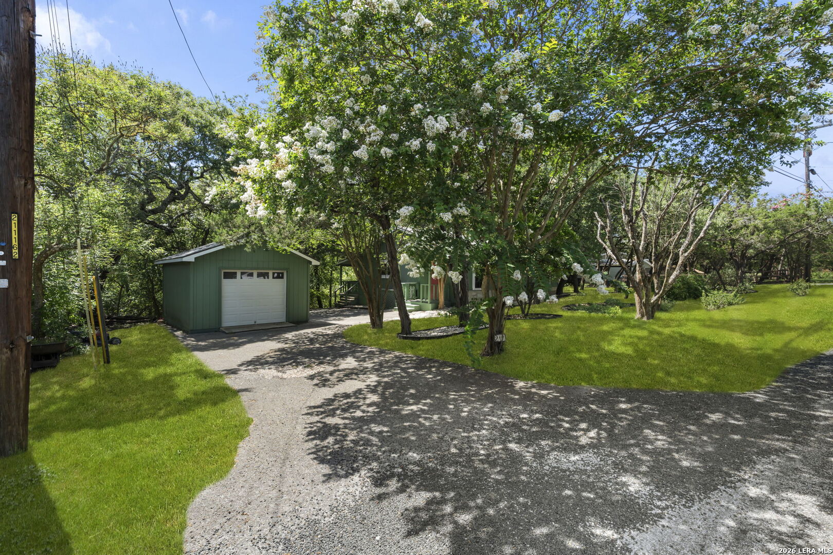 211 DOESKIN DR