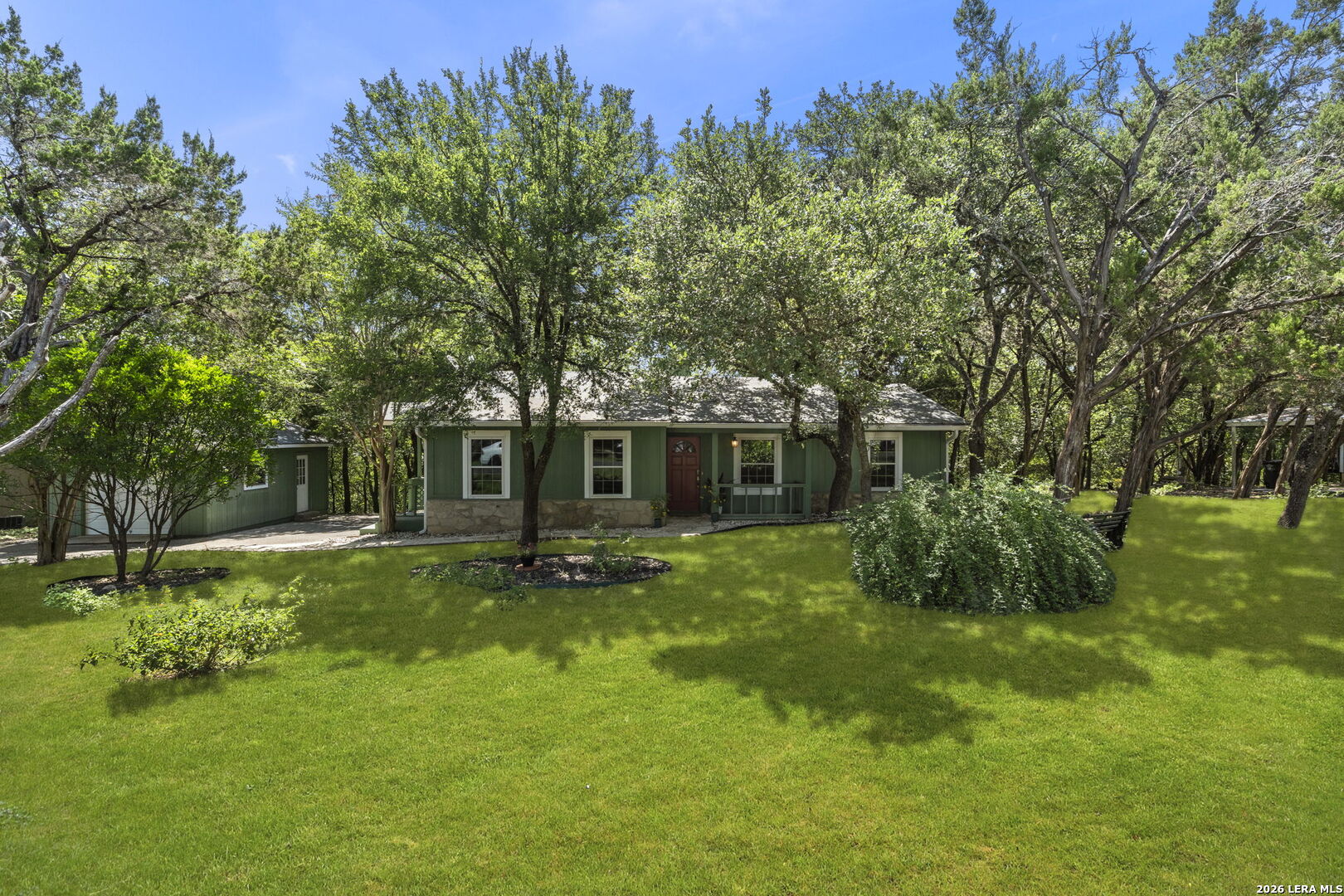 211 DOESKIN DR