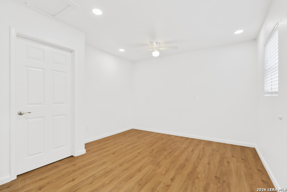 761 WHIPPOORWILL DR Unit: B