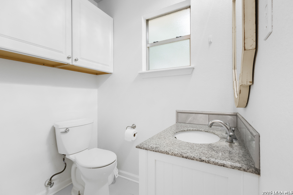 761 WHIPPOORWILL DR Unit: B