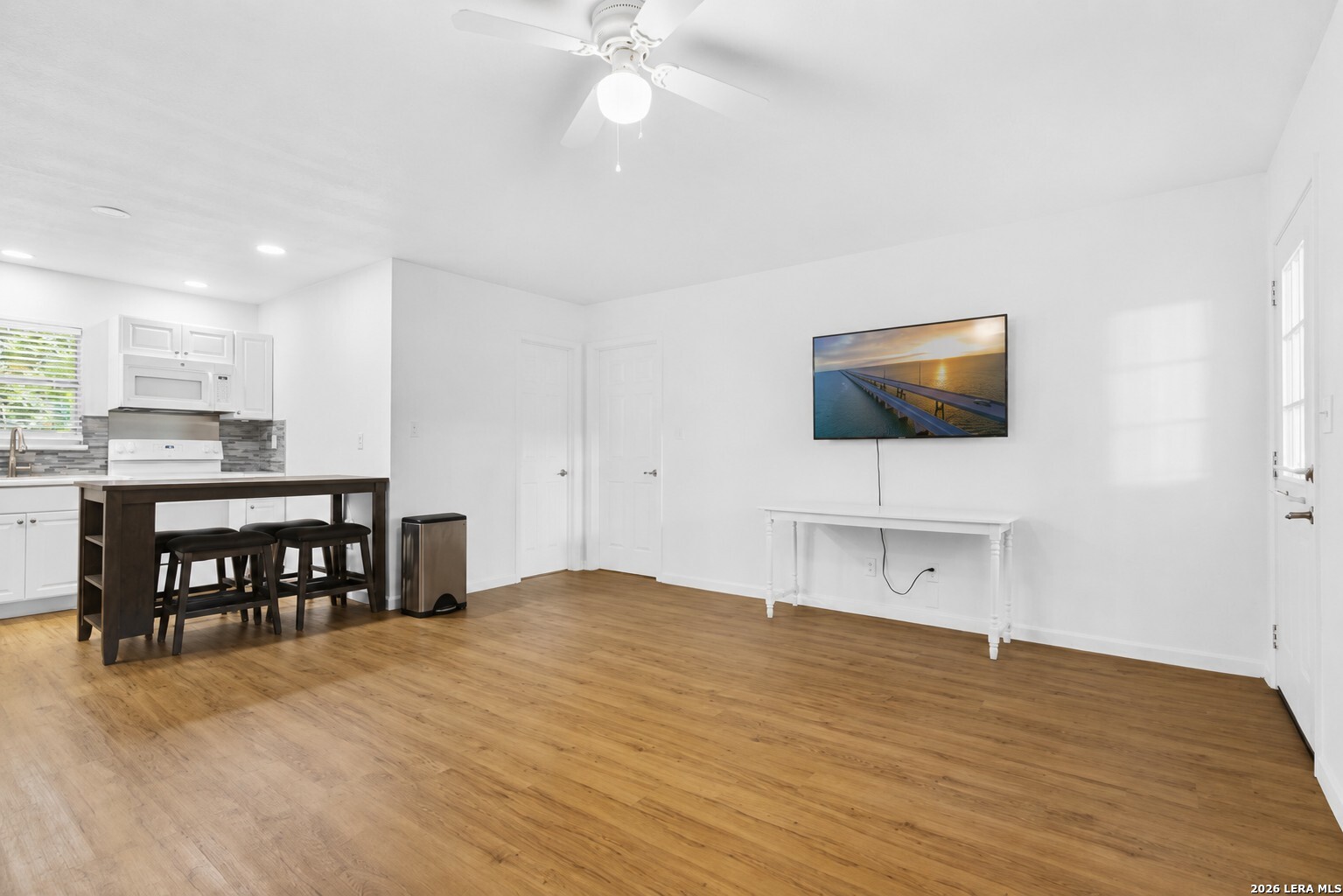 761 WHIPPOORWILL DR Unit: B