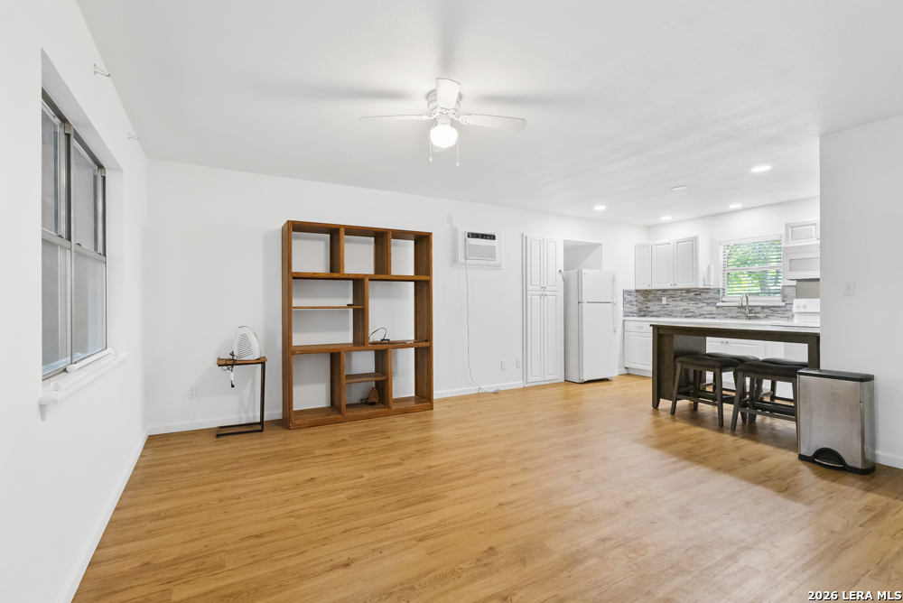 761 WHIPPOORWILL DR Unit: B