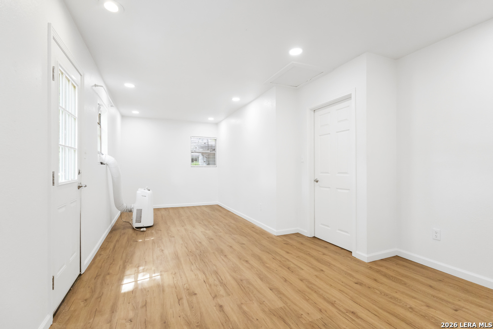 761 WHIPPOORWILL DR Unit: B