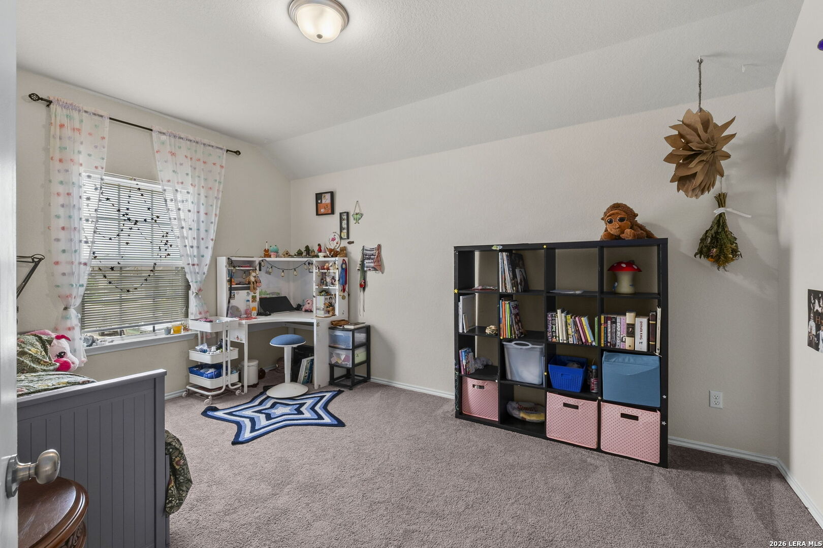 905 Pasture Rose