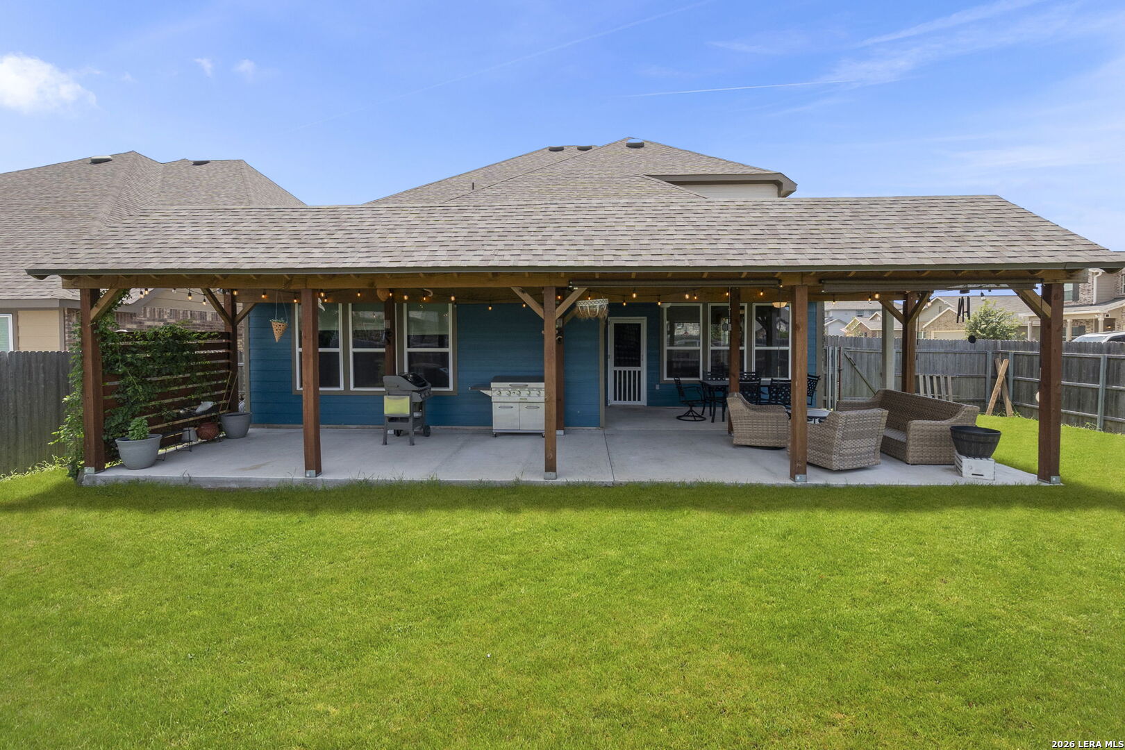 905 Pasture Rose