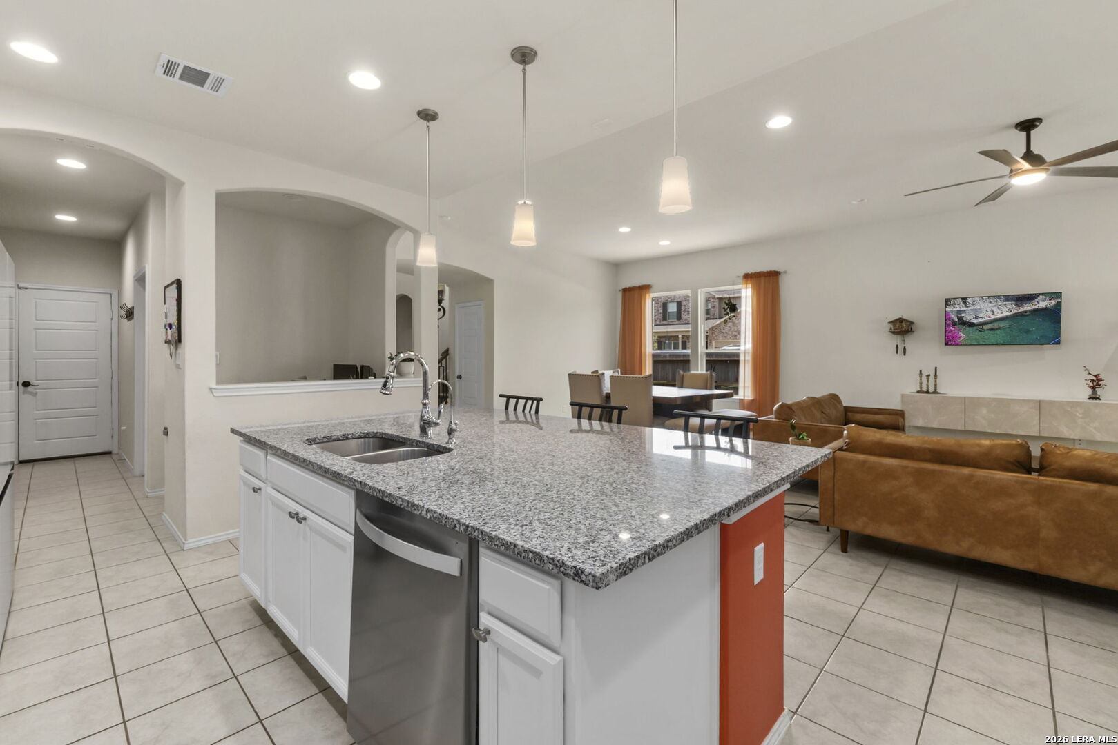 905 Pasture Rose