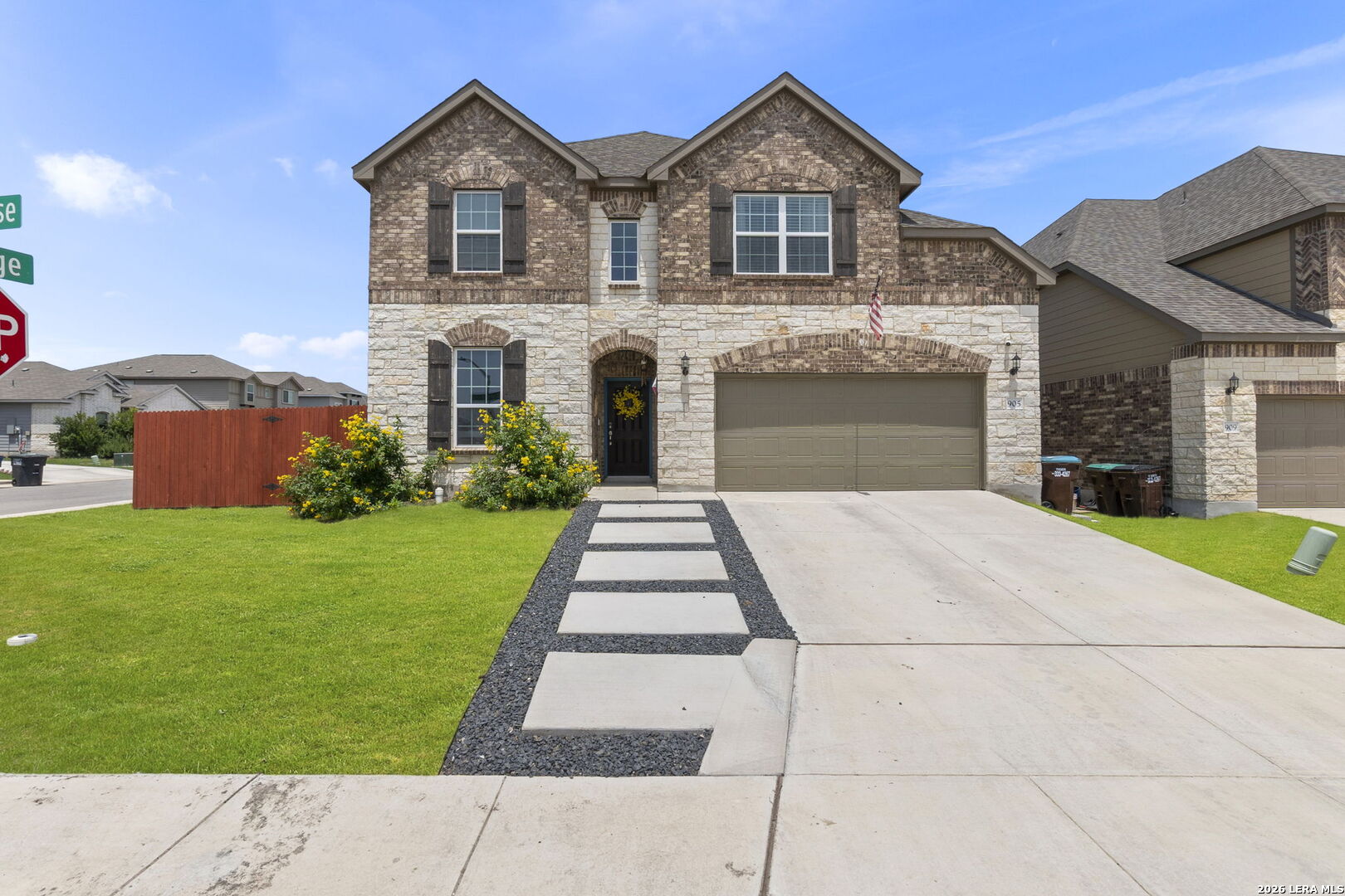 905 Pasture Rose