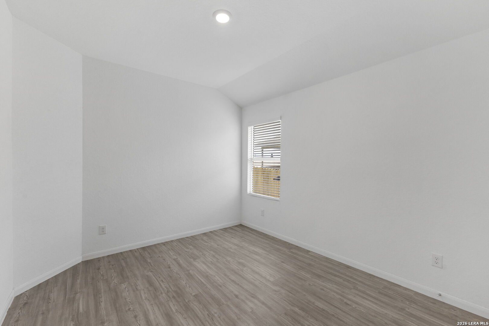 31650 Acacia Vista