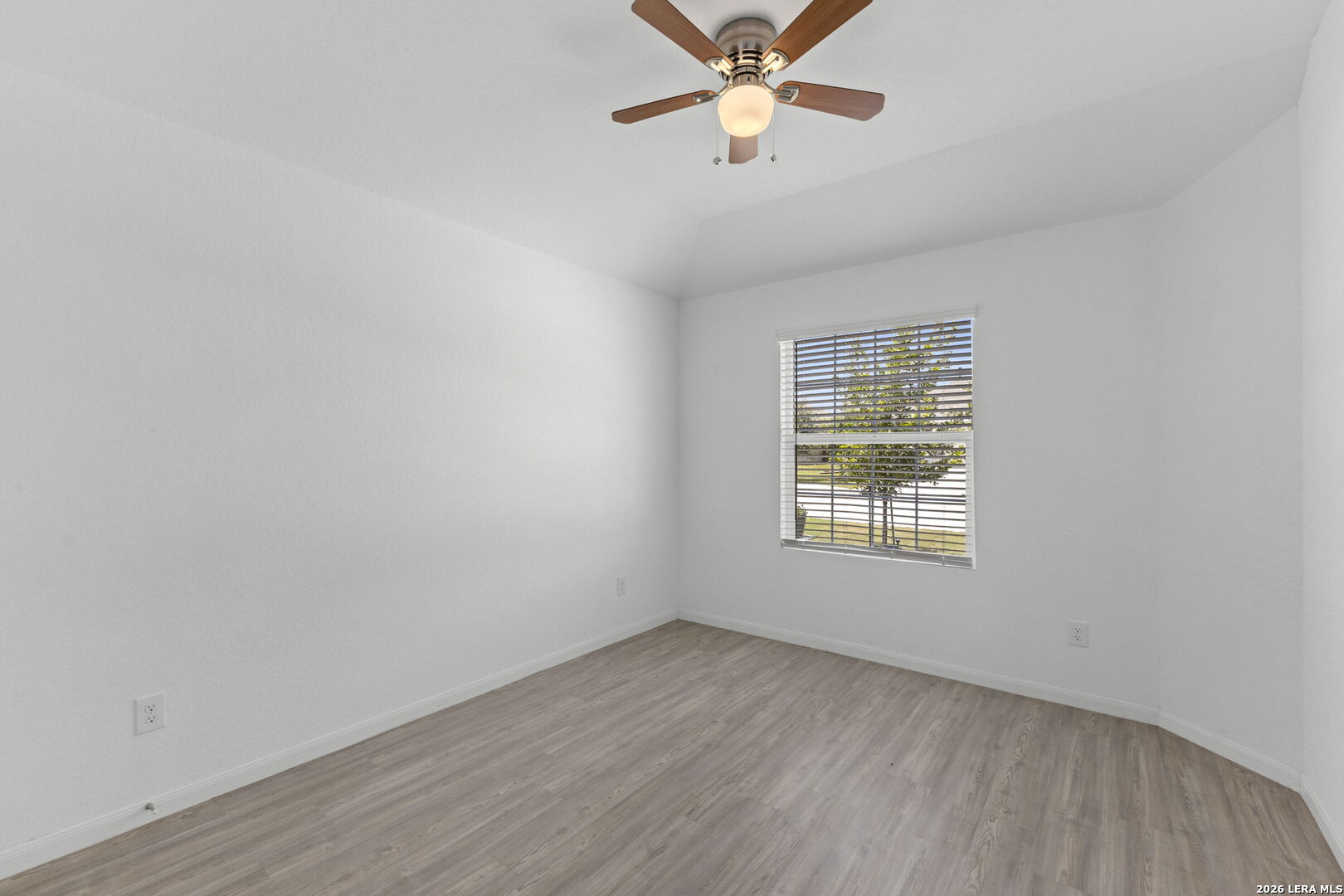 31650 Acacia Vista