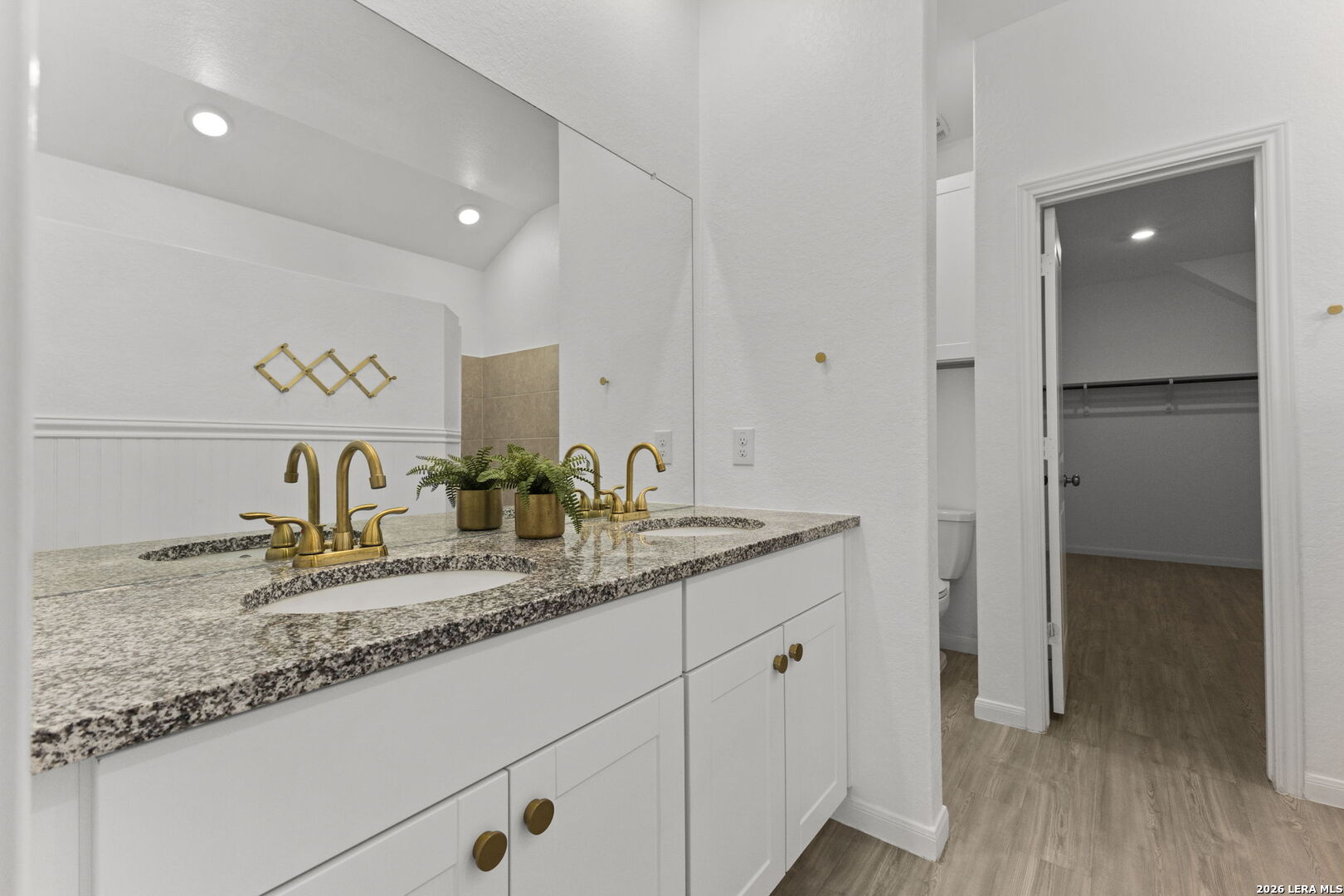 31650 Acacia Vista