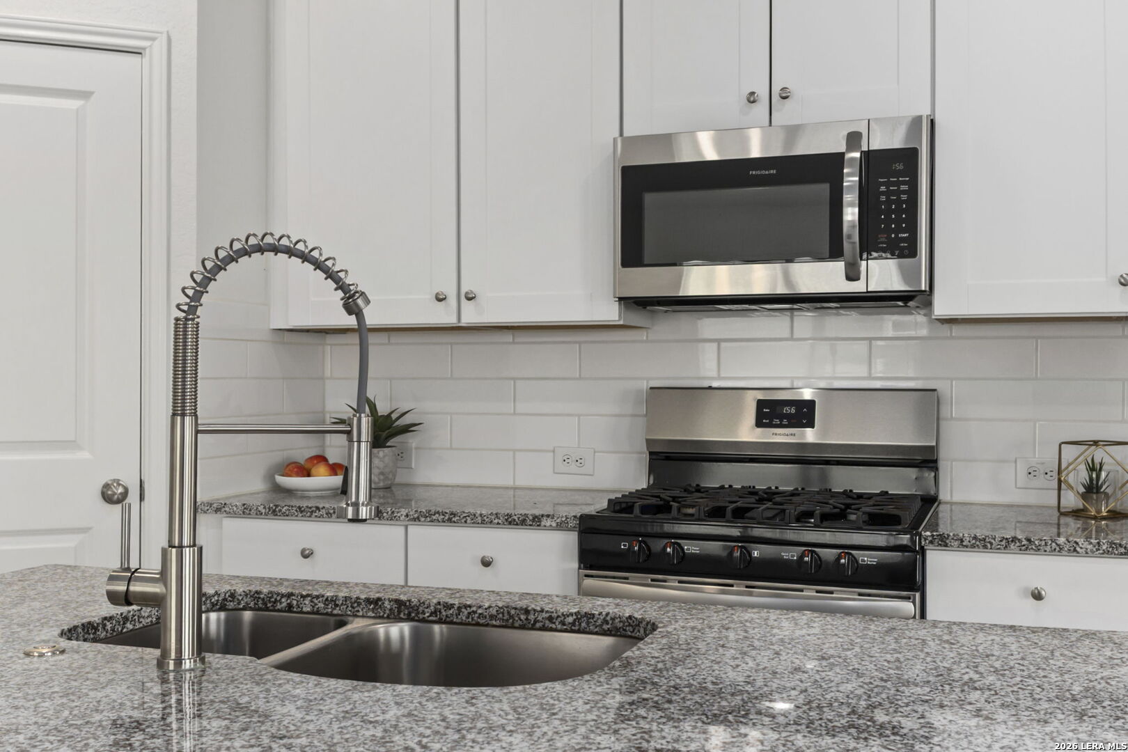 31650 Acacia Vista