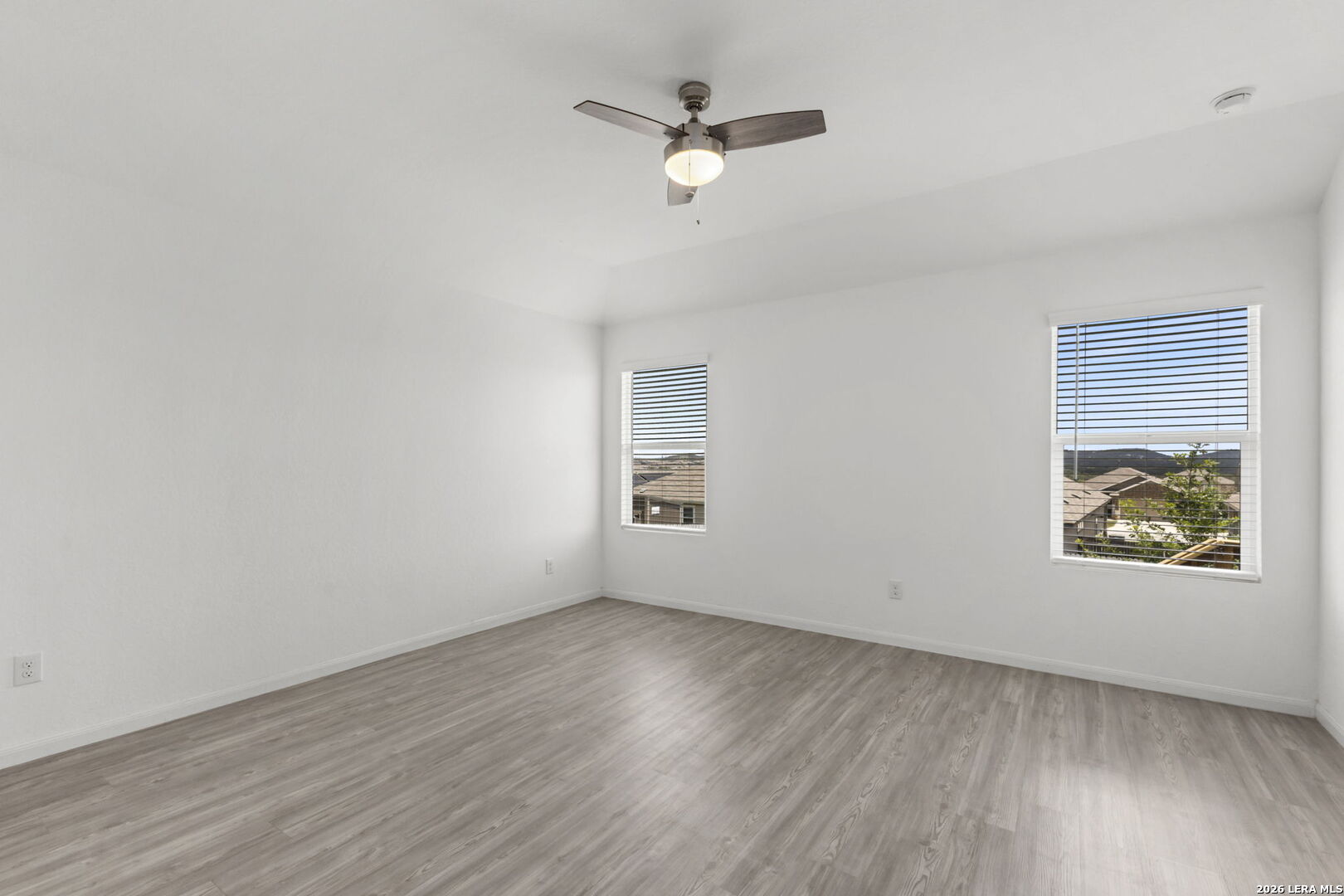 31650 Acacia Vista